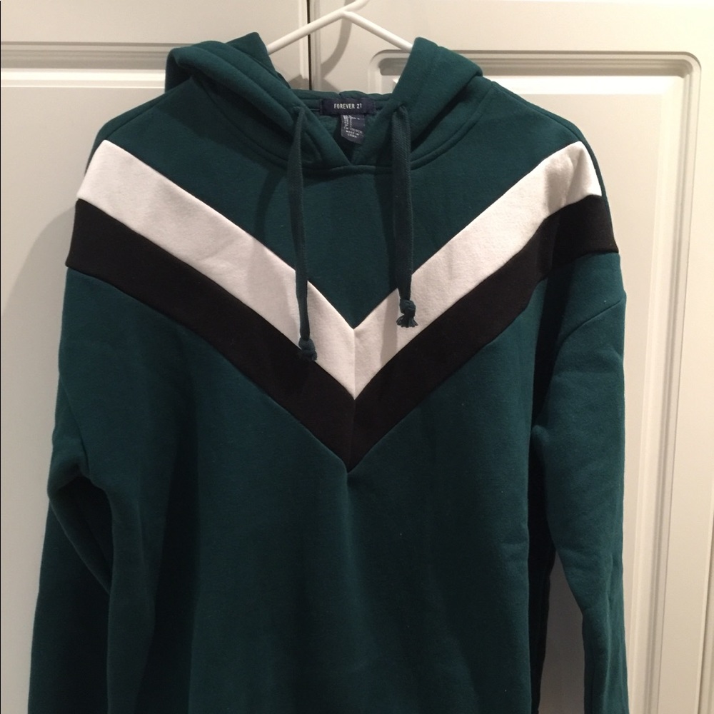 2/$40 Forever 21 Green Chevron Hoodie Size Large